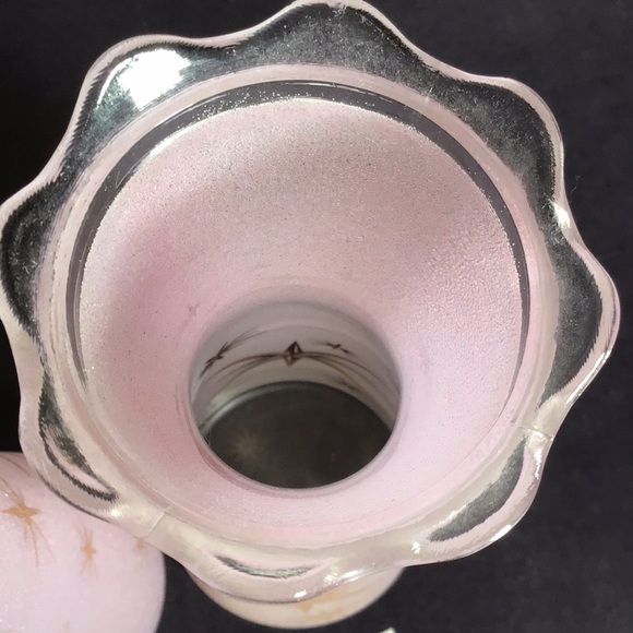 Rare atomic gold stars pink sugar glass vase pair with flared scalloped tops - Picture 13 of 13